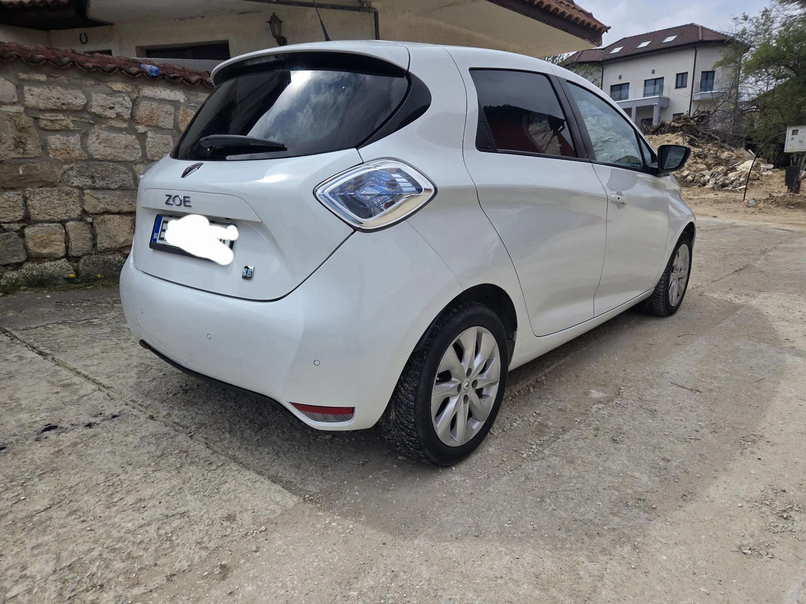 Renault Zoe, снимка 3 - Автомобили и джипове - 54373963