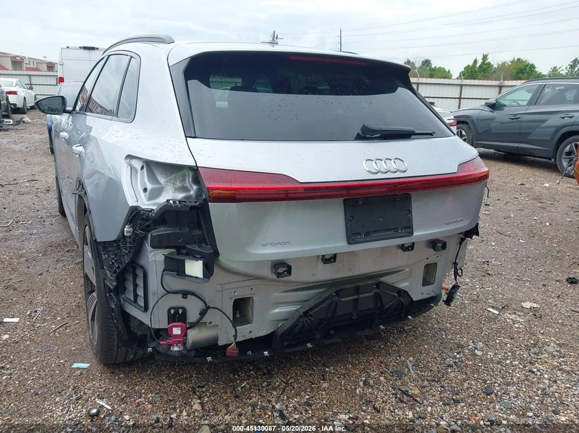 Audi E-Tron Premium Quattro, снимка 6 - Автомобили и джипове - 55127010