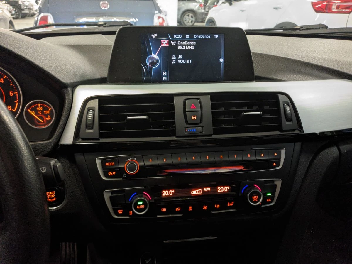 BMW 320 320 xDrive Очакван внос, снимка 8 - Автомобили и джипове - 55218816