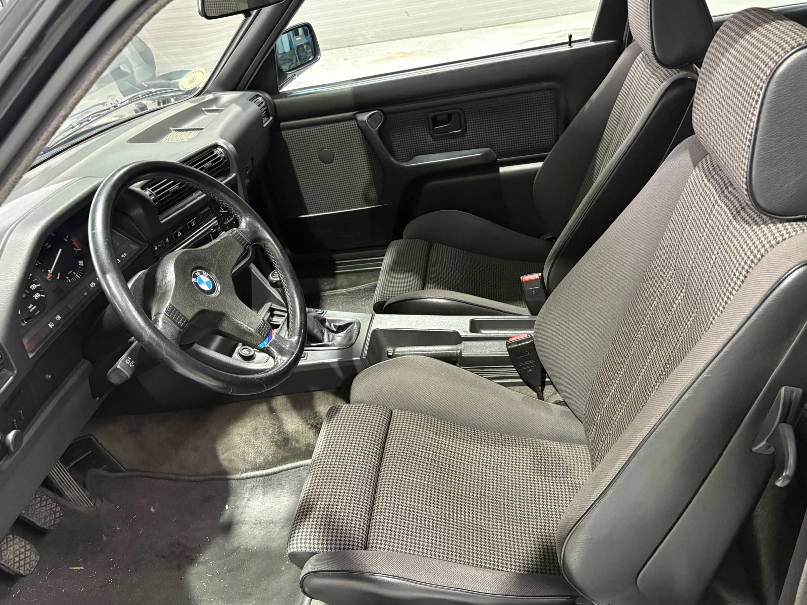 BMW 320, снимка 6 - Автомобили и джипове - 55428122