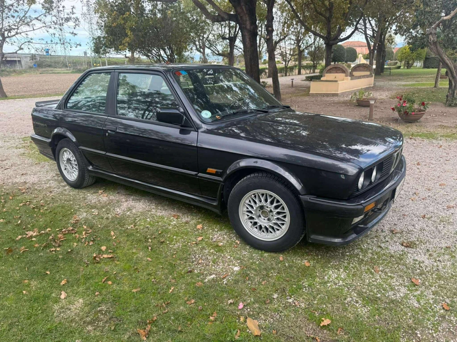 BMW 320, снимка 11 - Автомобили и джипове - 55428122