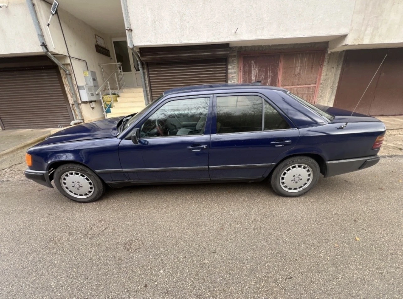 Mercedes-Benz 124 200D, снимка 2 - Автомобили и джипове - 55522672