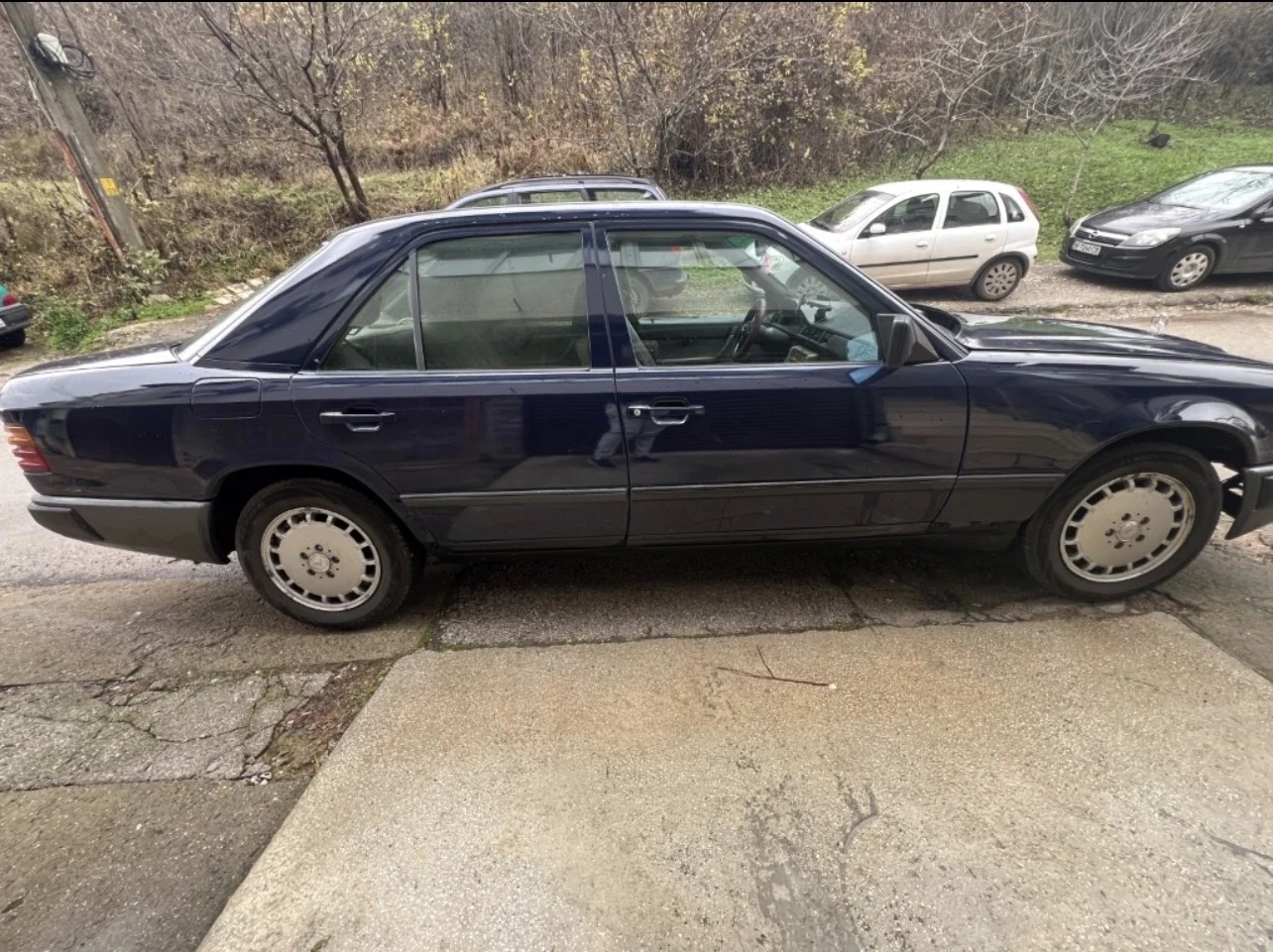 Mercedes-Benz 124 200D, снимка 4 - Автомобили и джипове - 55522672