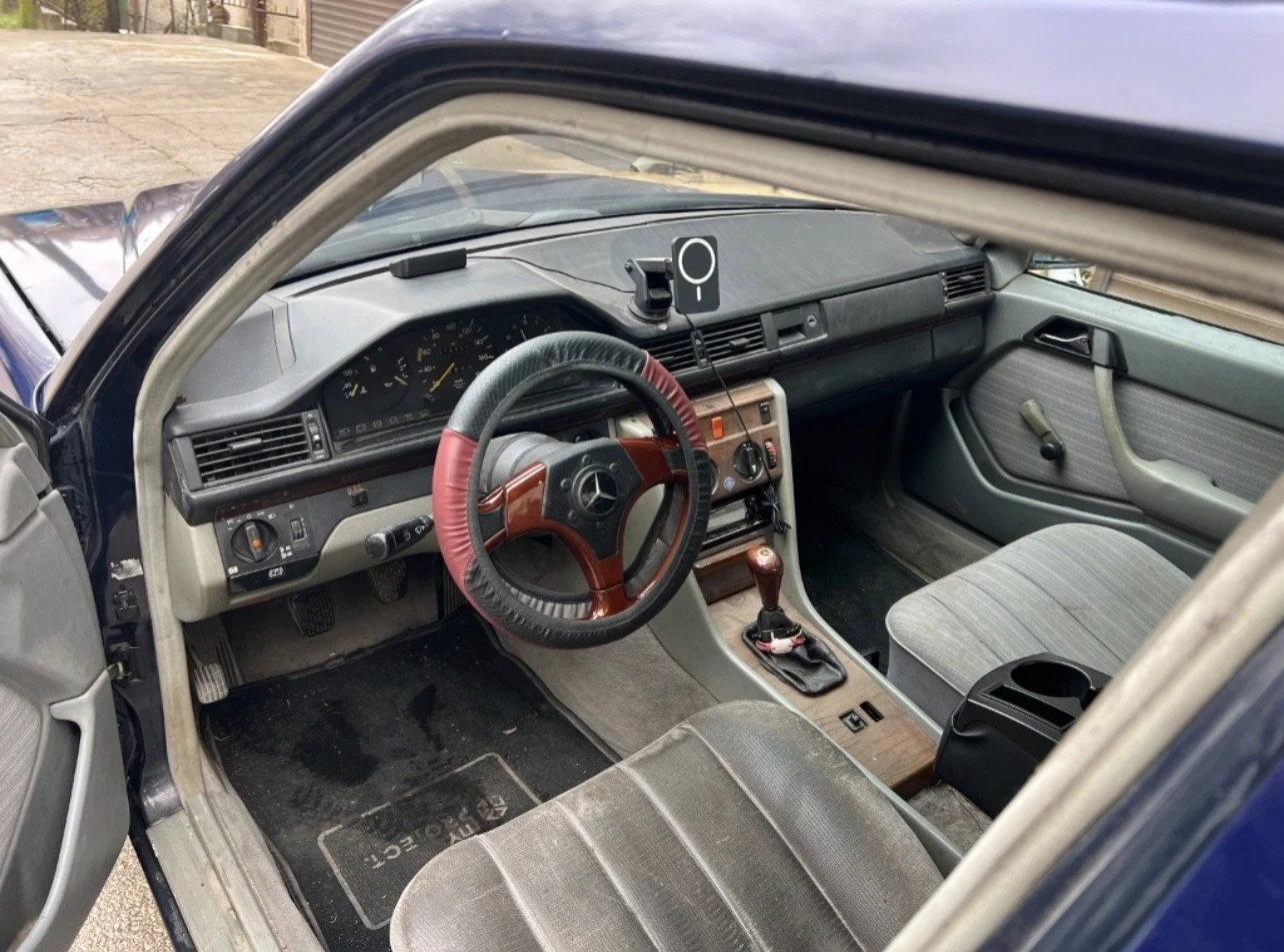 Mercedes-Benz 124 200D, снимка 7 - Автомобили и джипове - 55522672