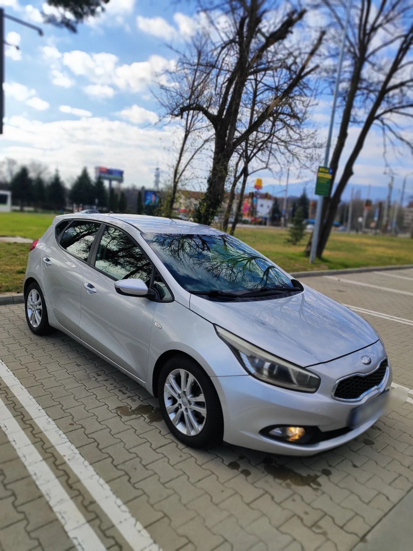 Kia Ceed 1.4 CRDi, снимка 9 - Автомобили и джипове - 55711084