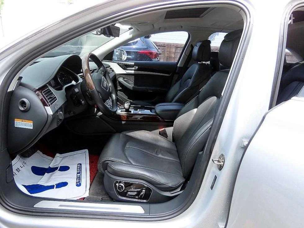 Audi A8 4.2TDI LWB * FIRST CLASS* EKPAHИ * КРАЙНА ЦЕНА* , снимка 5 - Автомобили и джипове - 55896453
