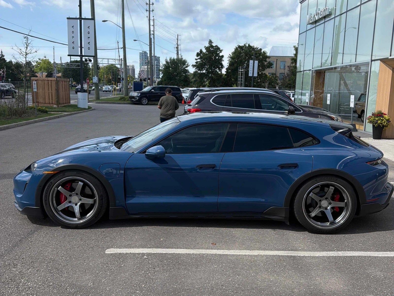 Porsche Taycan 4S | CARFAX | БЕЗ ИНЦИДЕНТИ, снимка 3 - Автомобили и джипове - 55955352