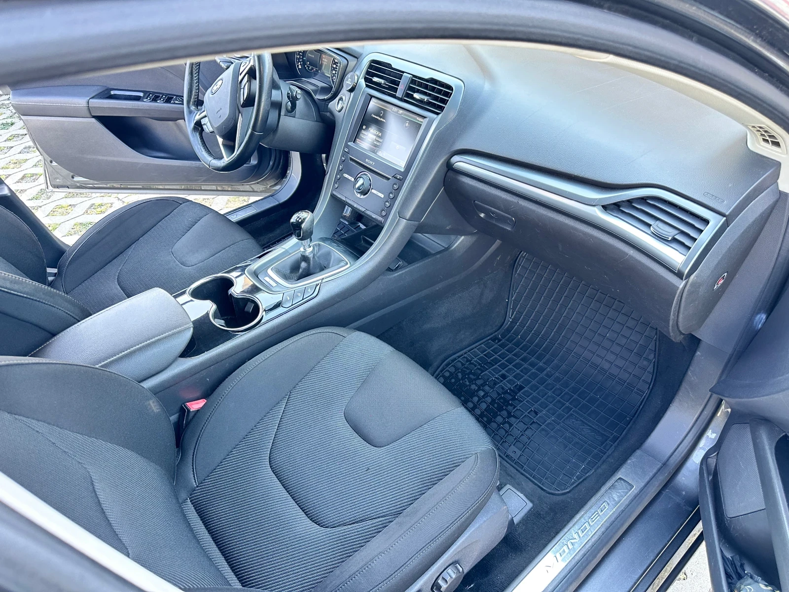 Ford Mondeo Отличен, снимка 8 - Автомобили и джипове - 56132071