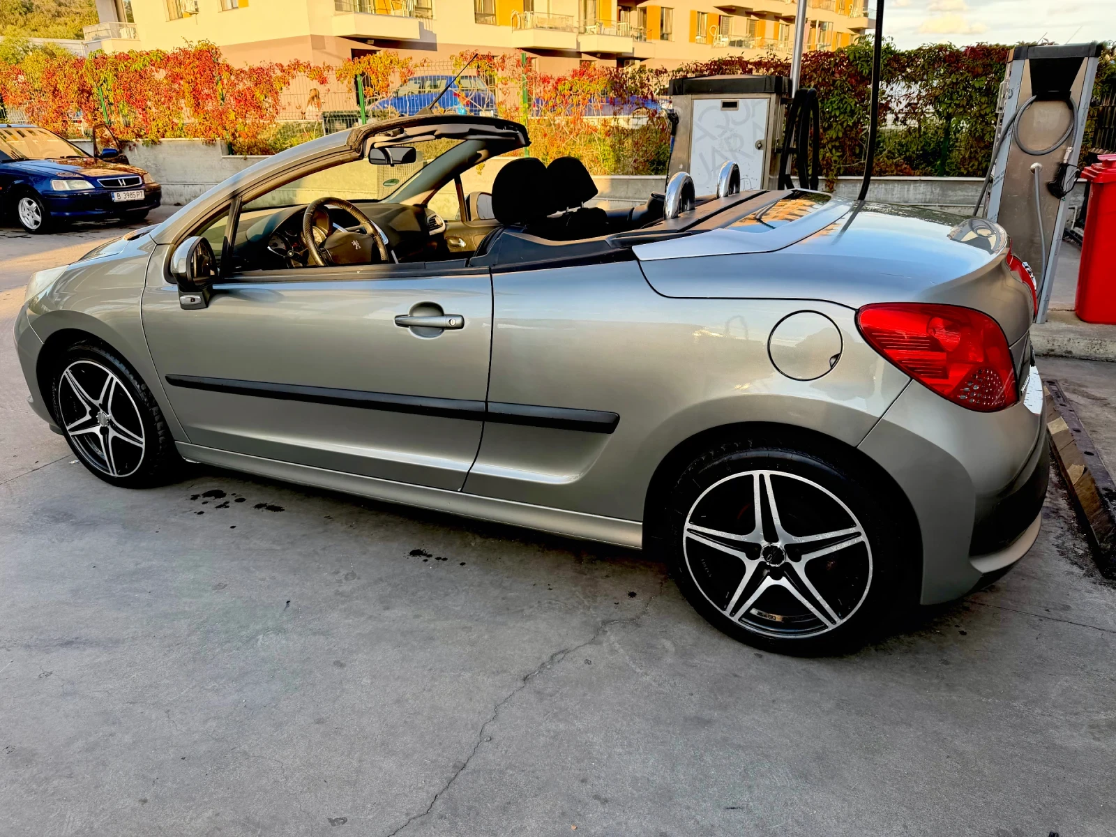 Peugeot 207, снимка 5 - Автомобили и джипове - 56239104