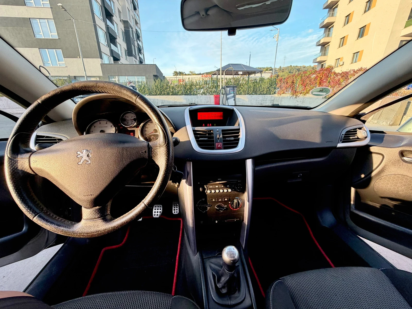 Peugeot 207, снимка 14 - Автомобили и джипове - 56239104