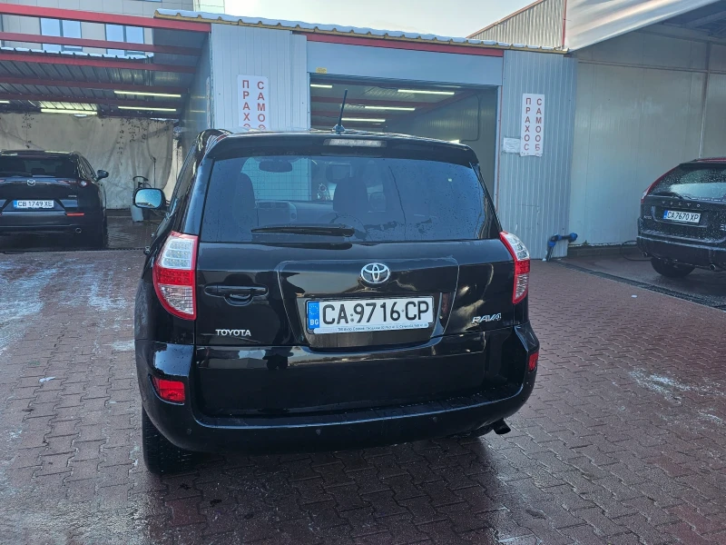 Toyota Rav4 2.2 D-CAT, снимка 4 - Автомобили и джипове - 48497843