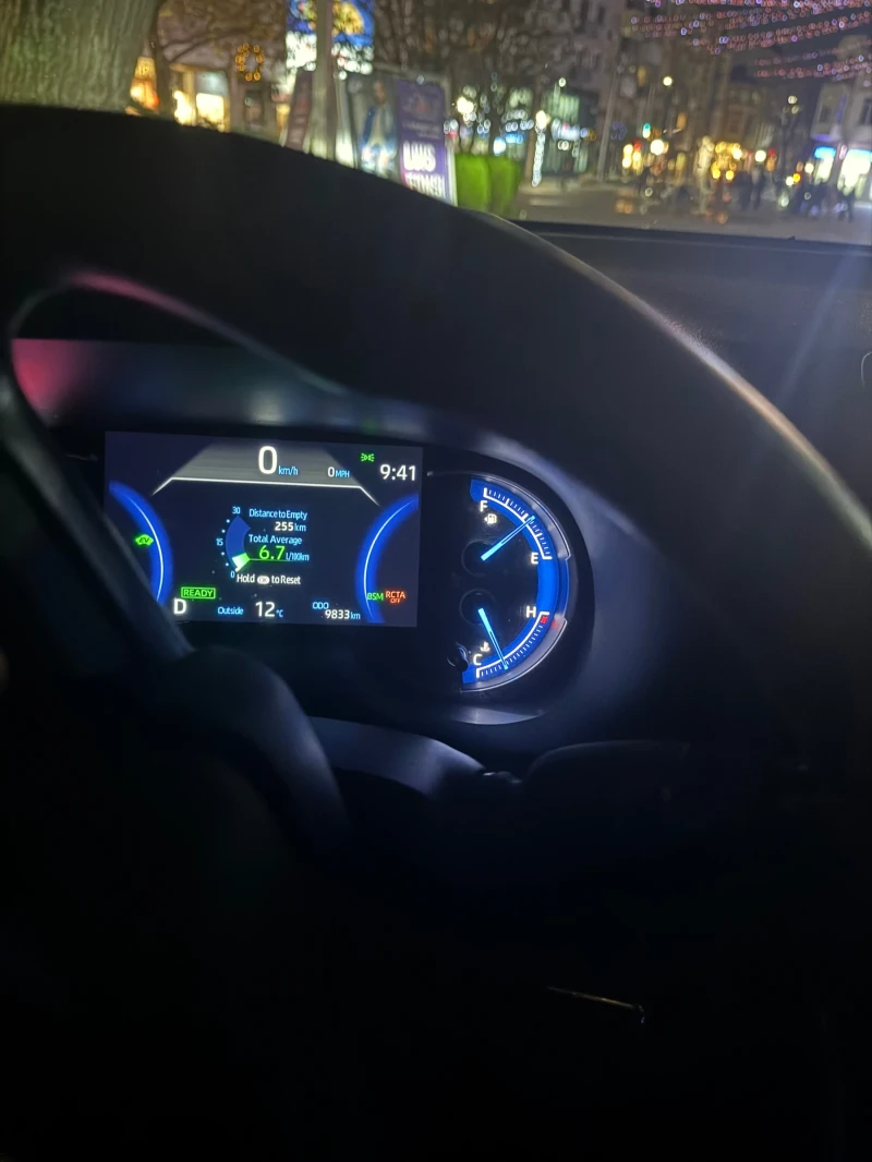 Toyota Rav4 Hibrid, снимка 12 - Автомобили и джипове - 52905841