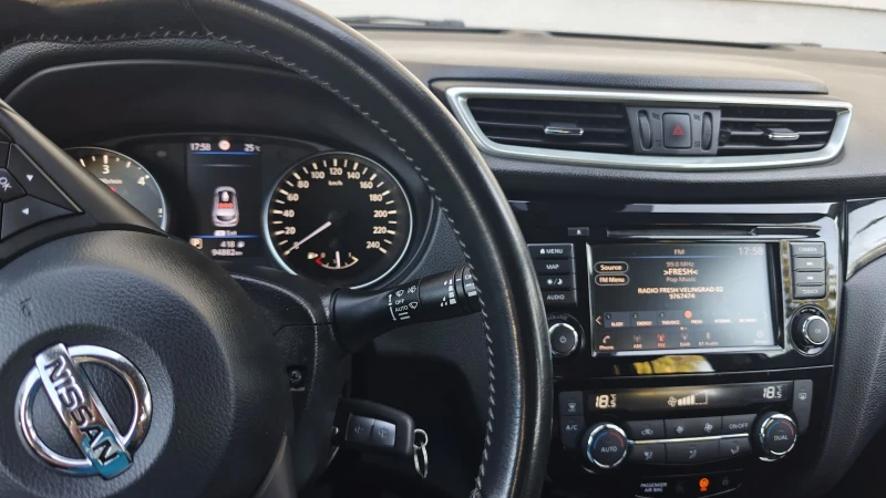 Nissan Qashqai Dci, снимка 6 - Автомобили и джипове - 53468802