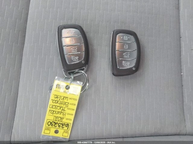 Hyundai Tucson * REMOTE START* КАМЕРА* 4x4* МЪРТВА ТОЧКА* 90k km*, снимка 13 - Автомобили и джипове - 52922363