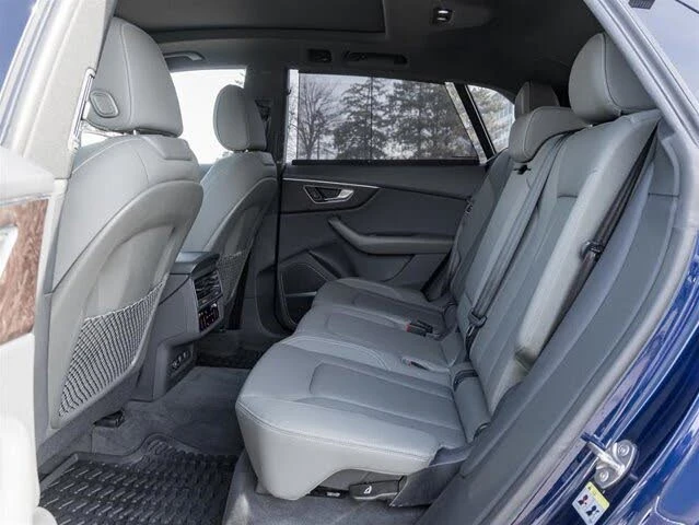 Audi Q8 TFSI 55 * TECHNIK * АвтоКредит * (ЦЕНА ДО БГ), снимка 15 - Автомобили и джипове - 53264423