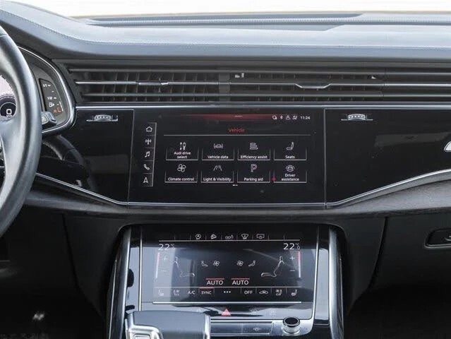 Audi Q8 TFSI 55 * TECHNIK * АвтоКредит * (ЦЕНА ДО БГ), снимка 10 - Автомобили и джипове - 53264423