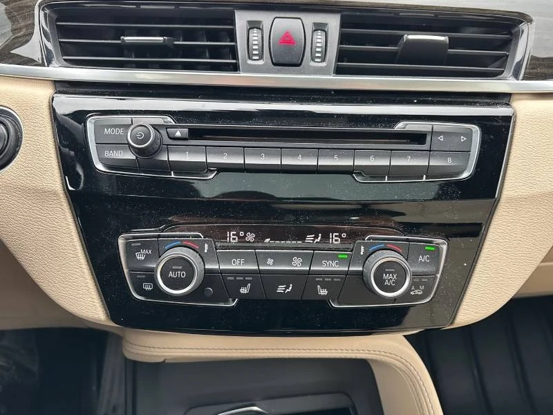 BMW X1 * xDrive28i * 2 КЛЮЧА * КОМПЛЕКТ ГУМИ * PANO, снимка 10 - Автомобили и джипове - 55800494