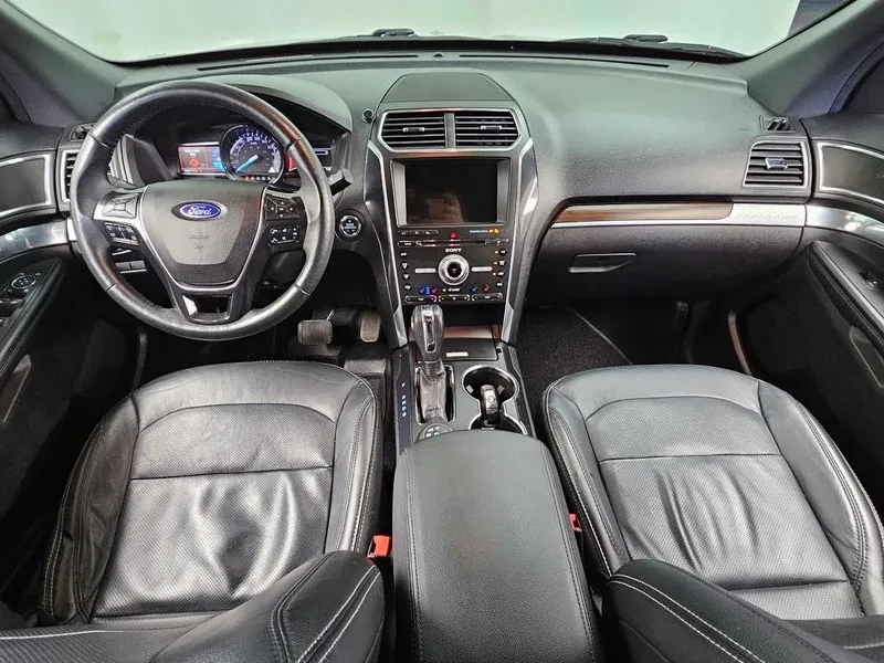 Ford Explorer  2.3 Limited 4Wd 5Th Generation, снимка 7 - Автомобили и джипове - 56004402
