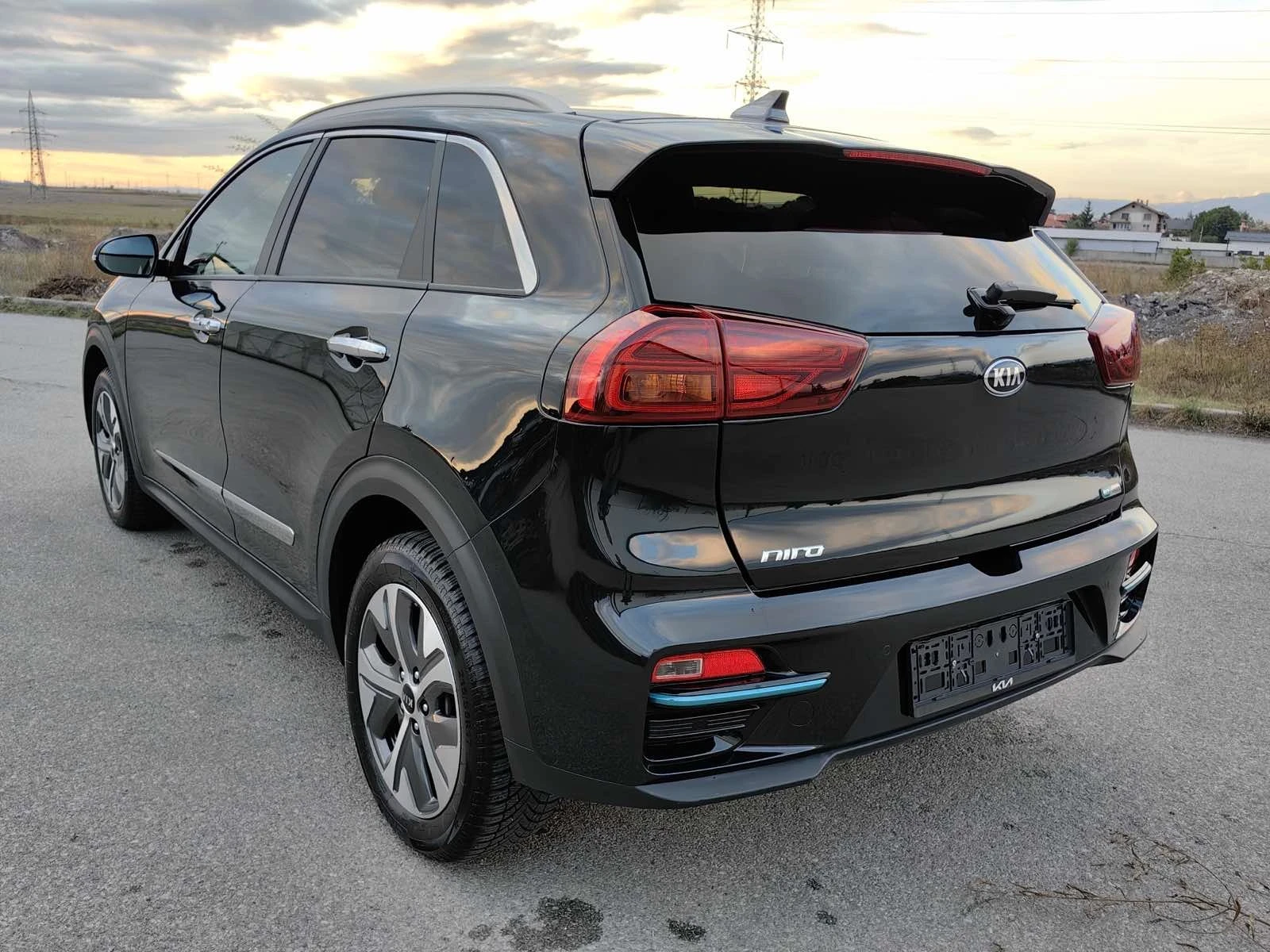 Kia Niro 64 KWh - изображение 4