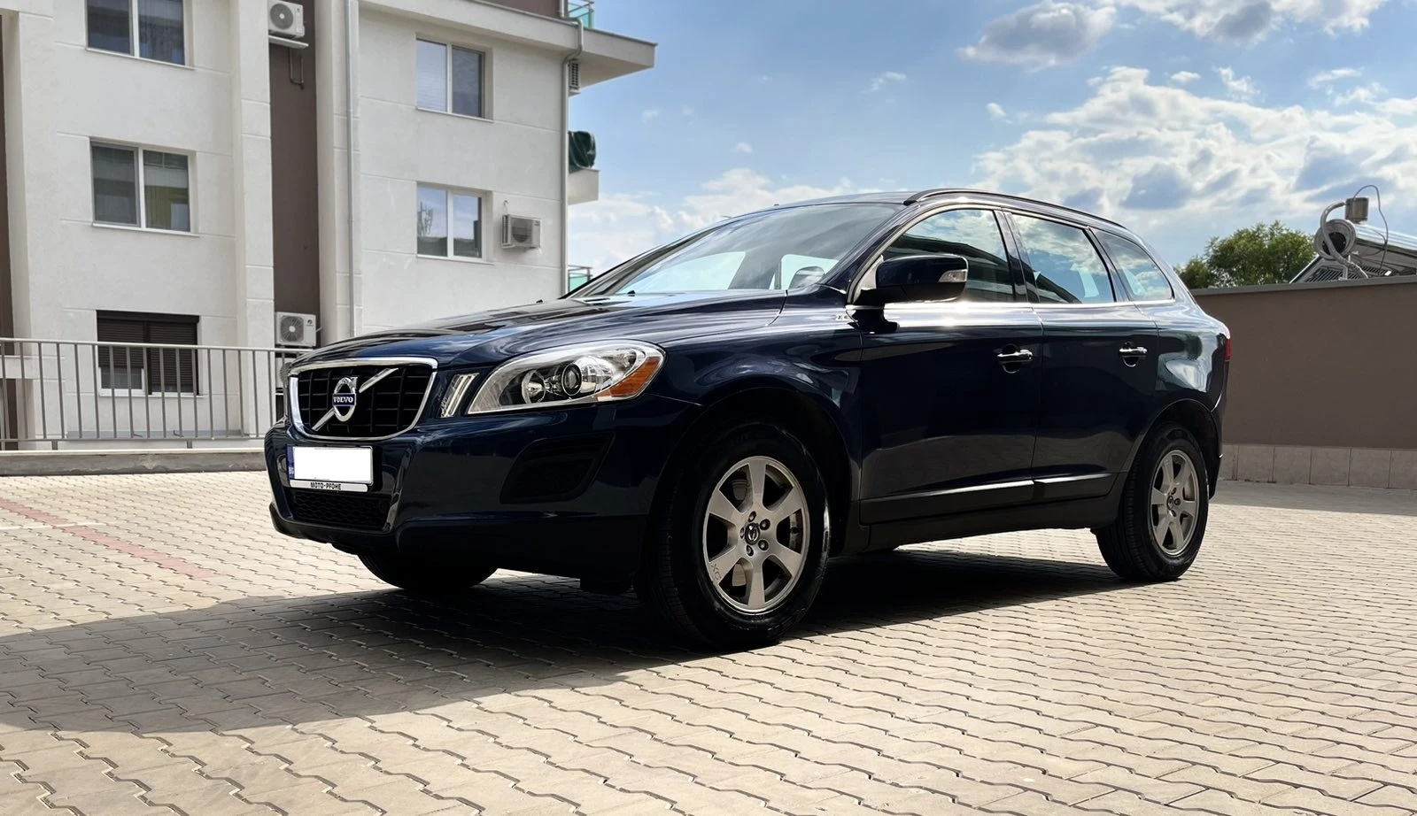 Volvo XC60 D3 - изображение 8