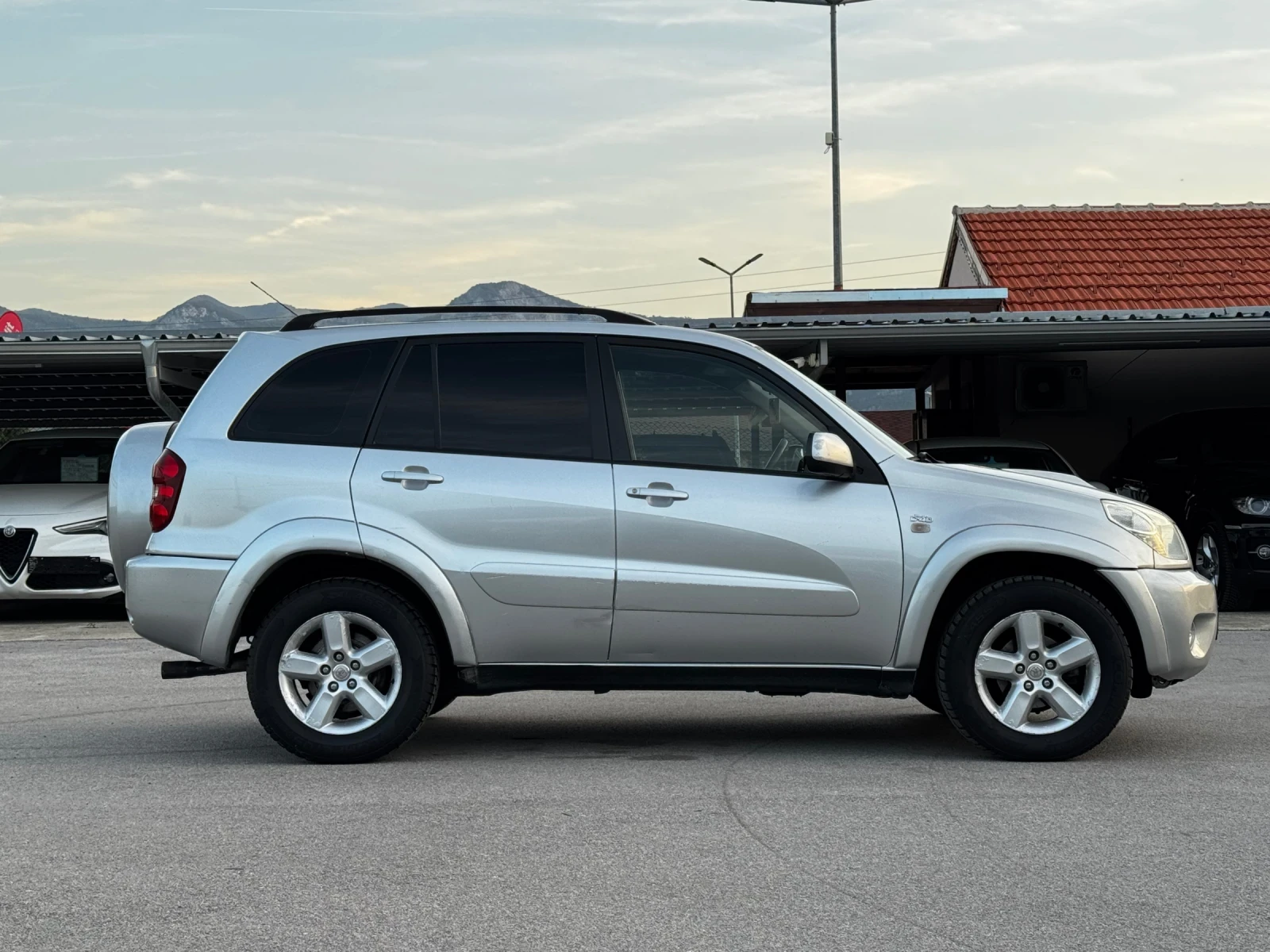 Toyota Rav4 2.0D4D 4х4 ИТАЛИЯ - изображение 5