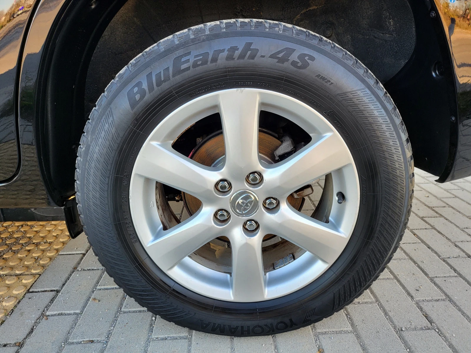 Toyota Rav4 2.0i AWD 152k.s EXECUTIVE  -  ! | Mobile.bg   16