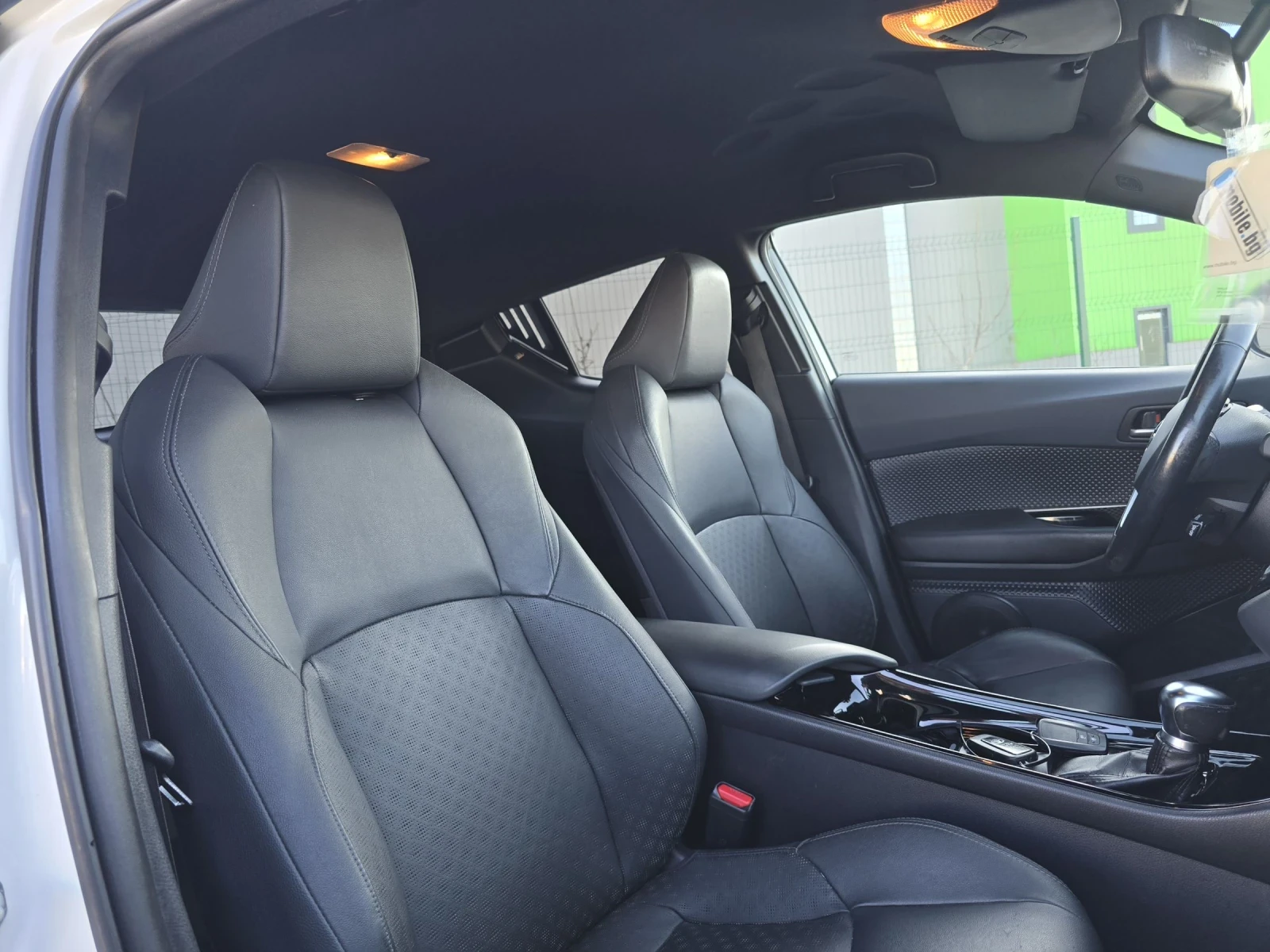 Toyota C-HR Toyota C-HR 1. 8 Hybrid Luxury | Mobile.bg � ����������� 12