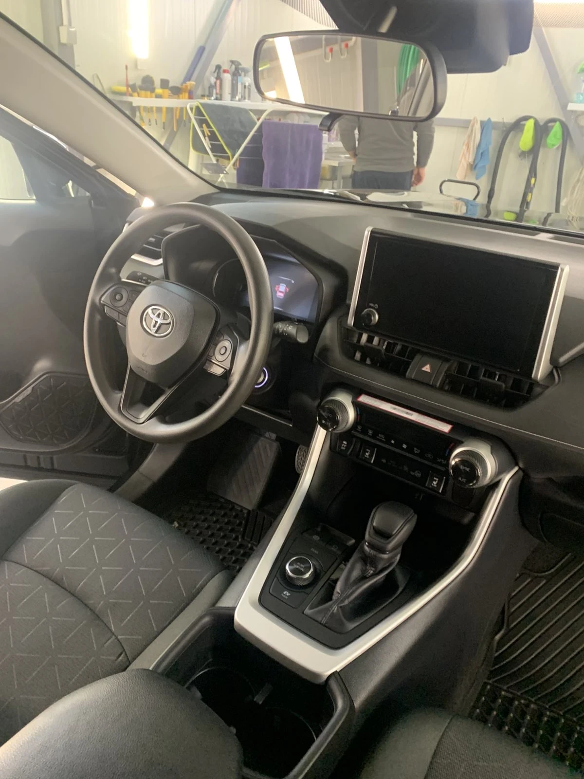 Toyota Rav4 Hibrid - изображение 8