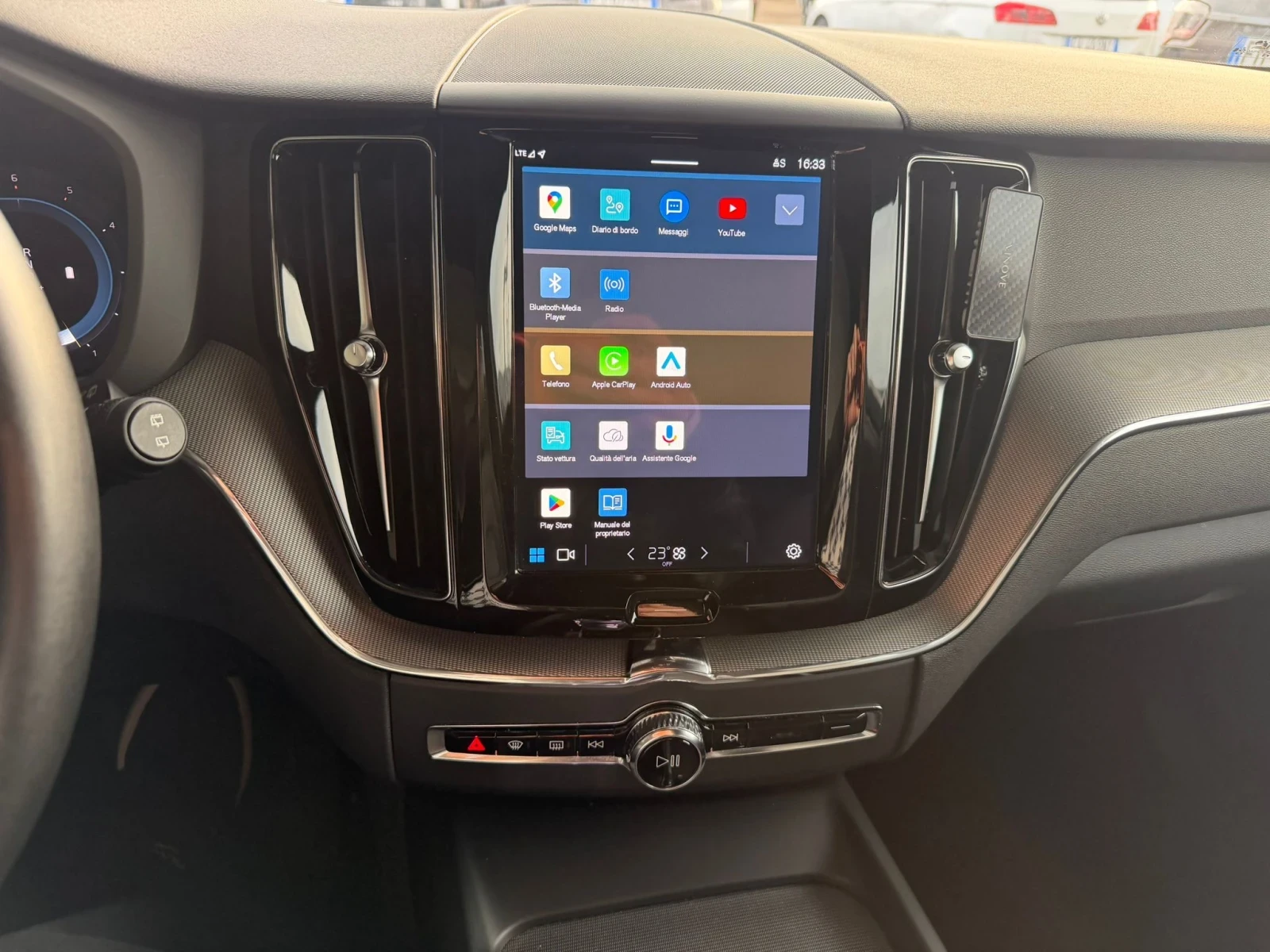 Volvo XC60 B4 AWD 4x4 | Mobile.bg � ����������� 15