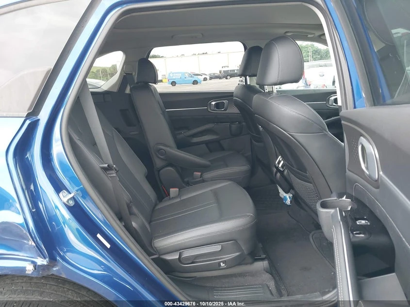 Kia Sorento 2.5l Sx, снимка 8 - Автомобили и джипове - 54071621