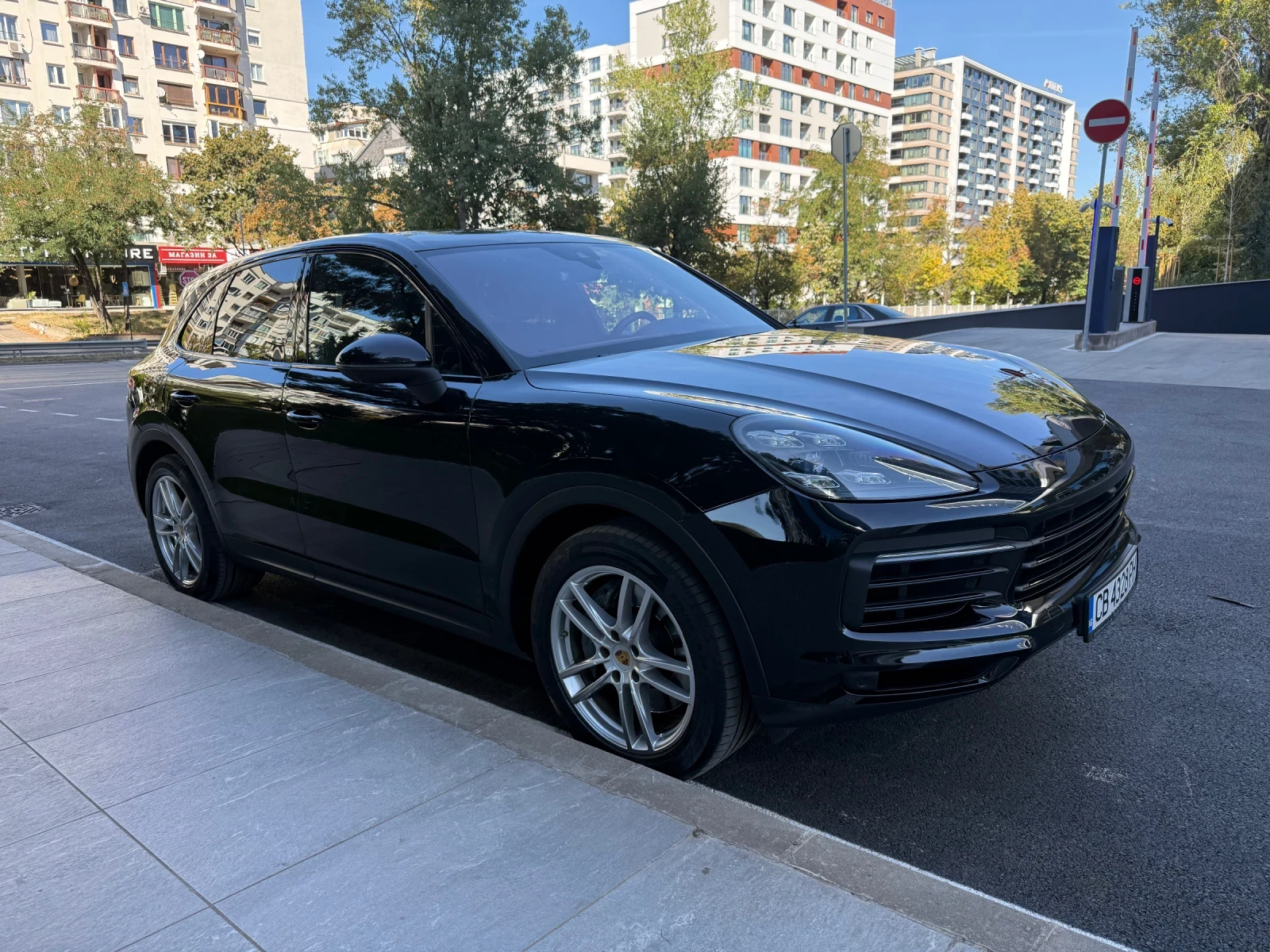 Porsche Cayenne Cayenne S 440 к.с, снимка 3 - Автомобили и джипове - 56337860