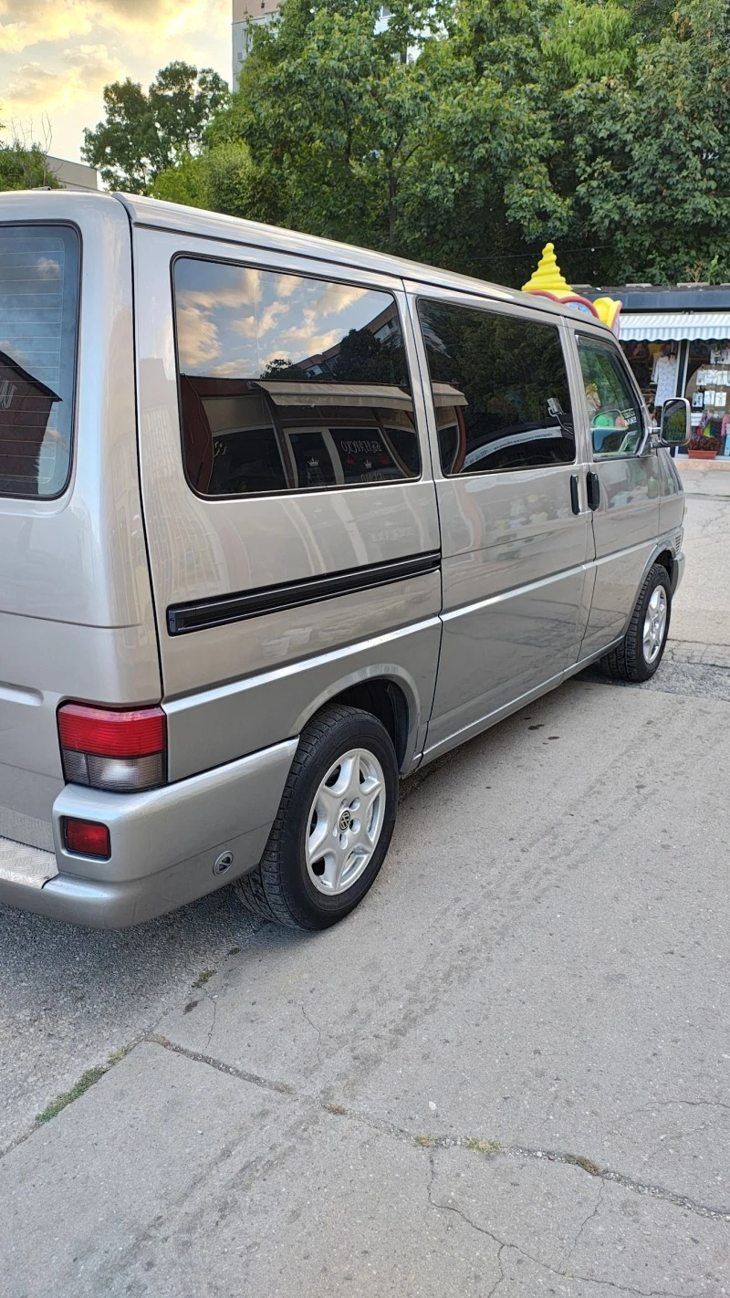 VW T4 2.8i karavele-газова уредба, снимка 4 - Бусове и автобуси - 46749674