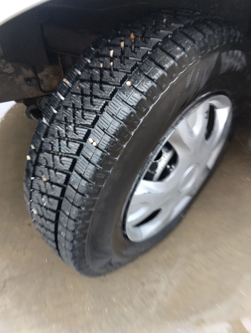 Hyundai H1, снимка 2 - Бусове и автобуси - 52670740