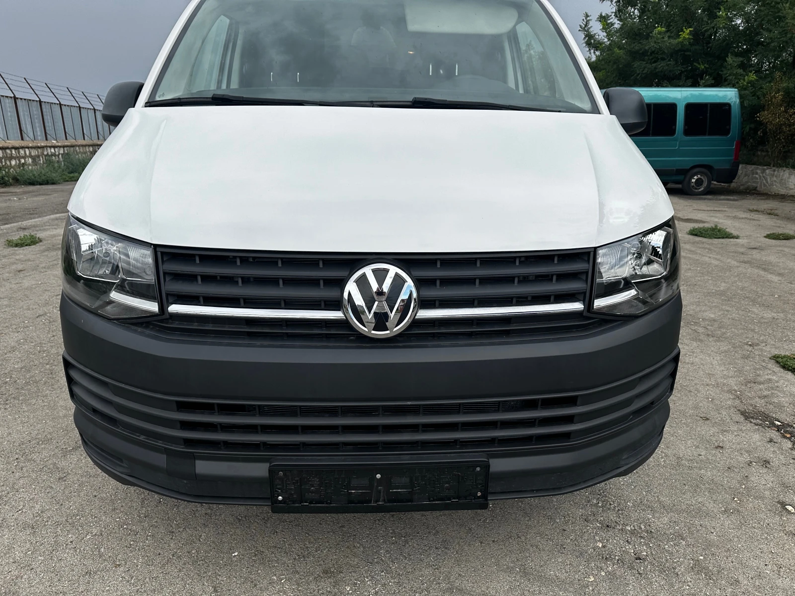 VW T6 2, 0 TDI Transporter  - изображение 3