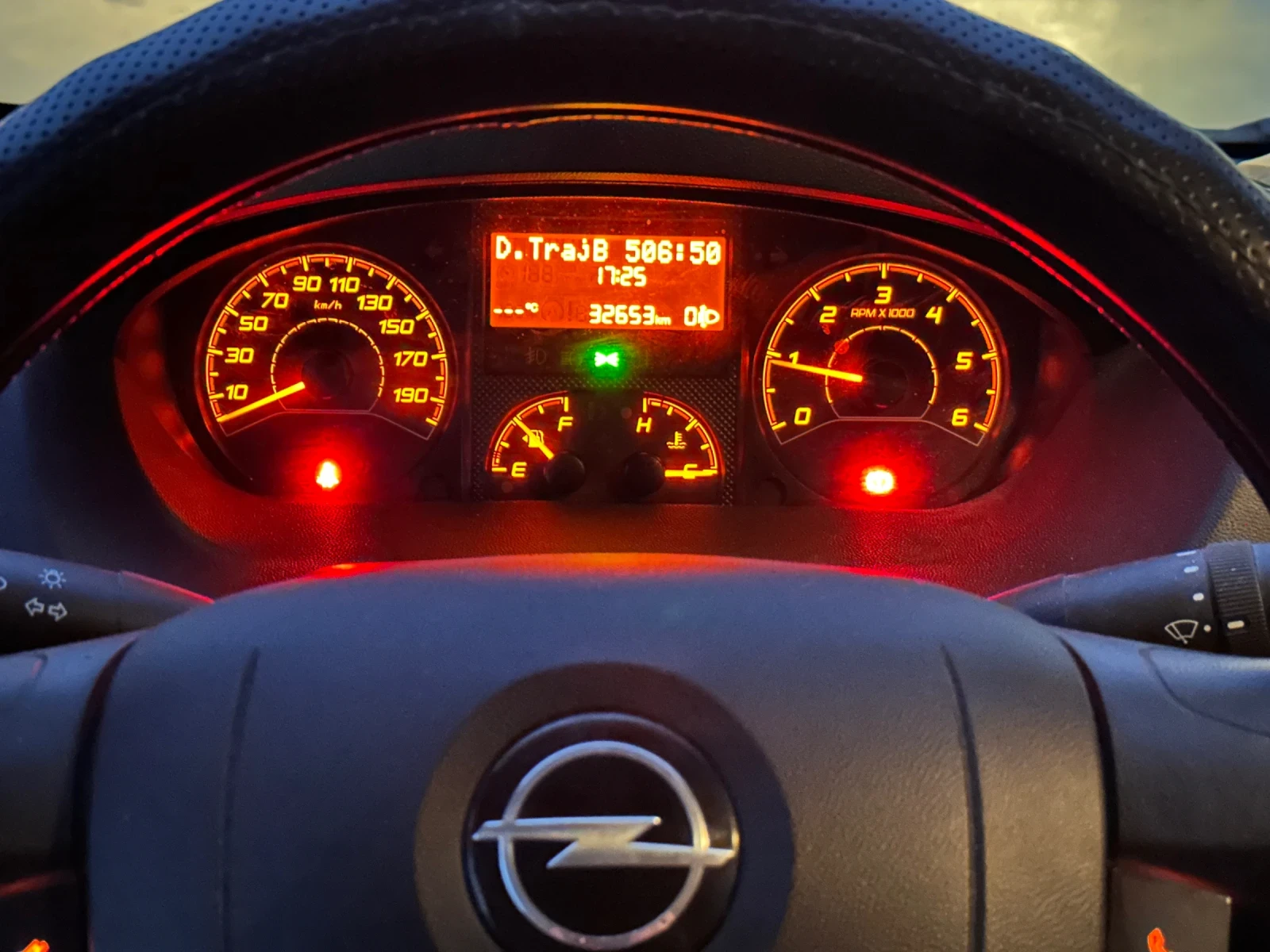 Opel Movano 2.2 L2H2 - изображение 9