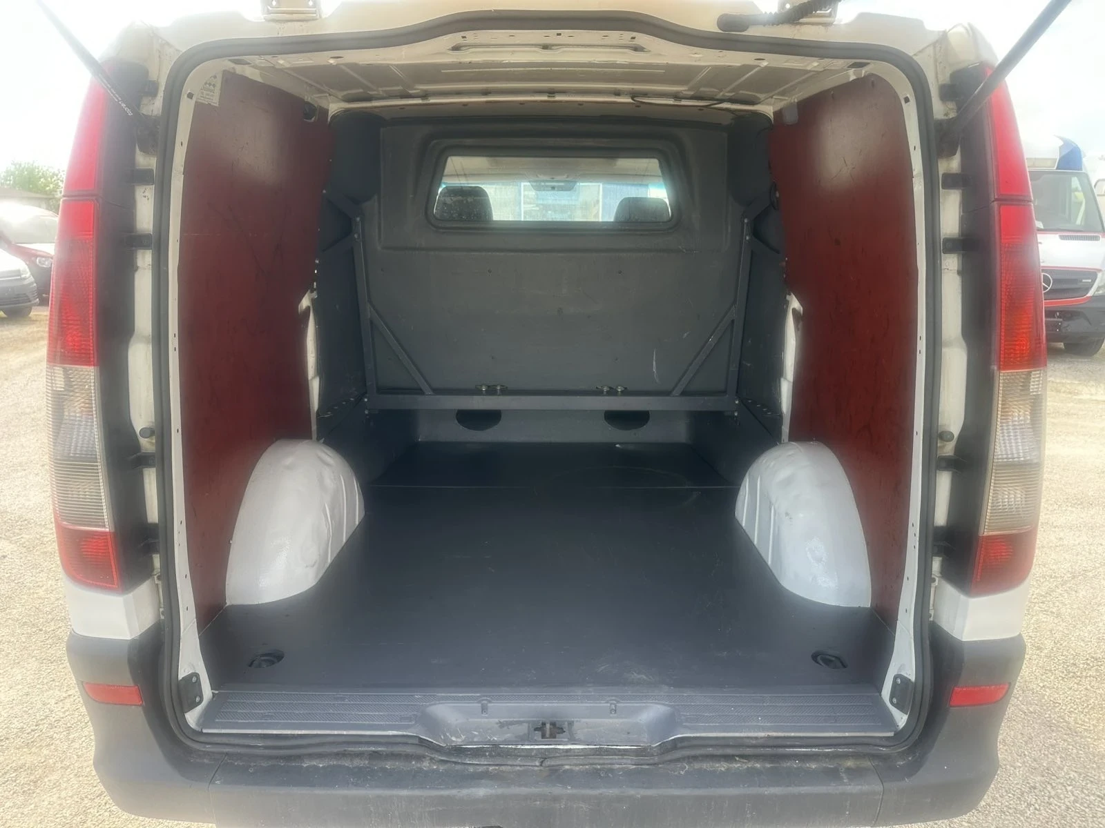 Mercedes-Benz Vito, снимка 8 - Бусове и автобуси - 54543781