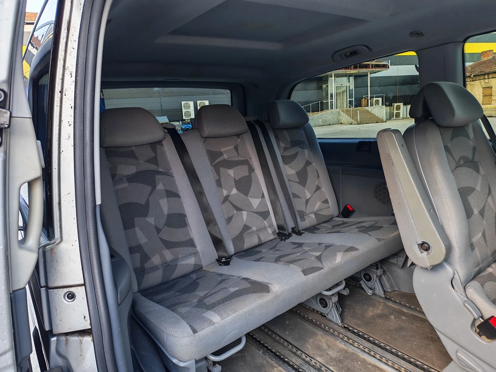 Mercedes-Benz Viano Дълга база, снимка 10 - Бусове и автобуси - 54722139