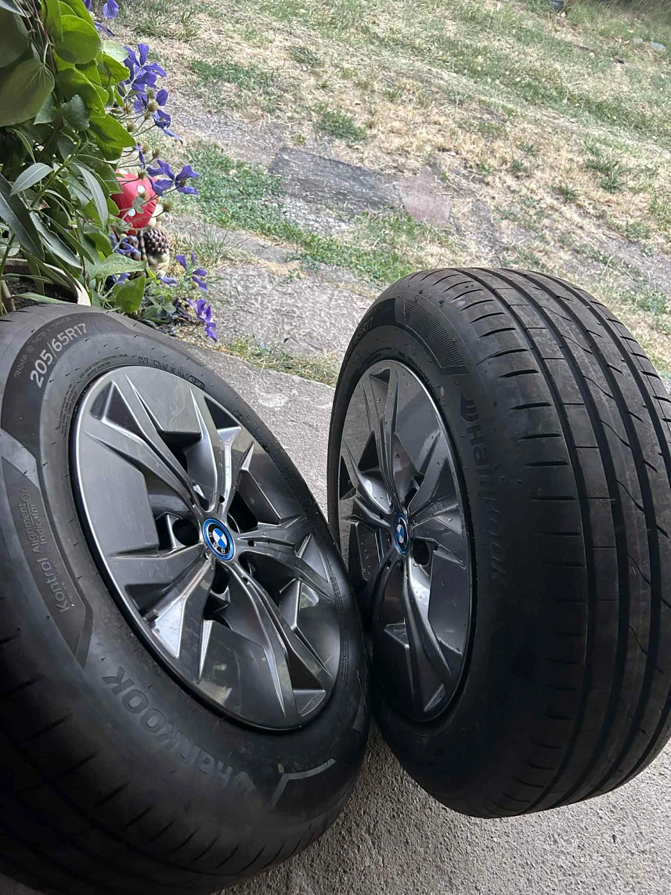    205/65R17  BMW iX1 | Mobile.bg   7