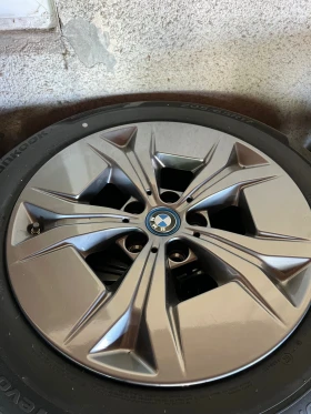        205/65R17  BMW iX1