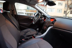 Opel Astra 1.6CDTI * FACE* , снимка 15