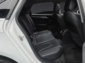 Audi A4 2.0 TDI, снимка 12