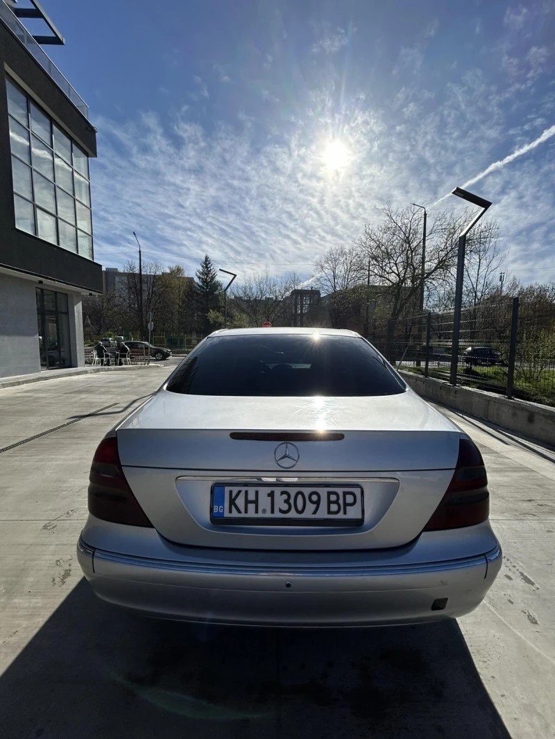 Mercedes-Benz E 270, снимка 5 - Автомобили и джипове - 47263372