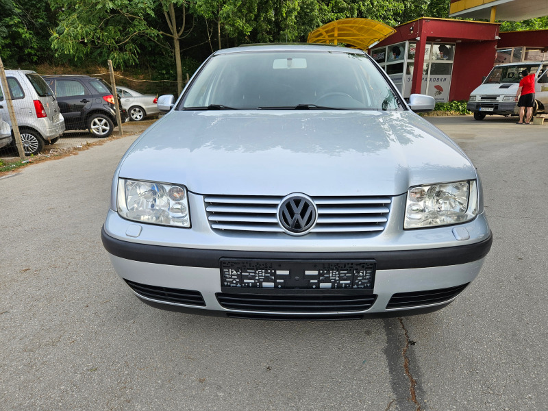 VW Bora 1.6, ГАЗ, Перфектна!!! , снимка 2 - Автомобили и джипове - 46297618