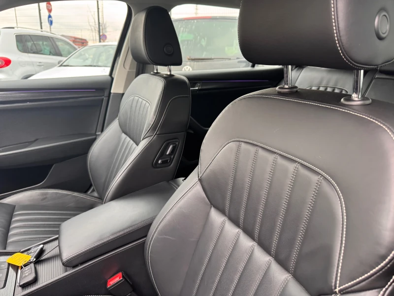 Skoda Superb 2.0TDI ACC Digital Cockpit Facelift Line Assist, снимка 12 - Автомобили и джипове - 47419433