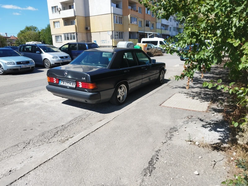 Mercedes-Benz 190, снимка 4 - Автомобили и джипове - 52715443