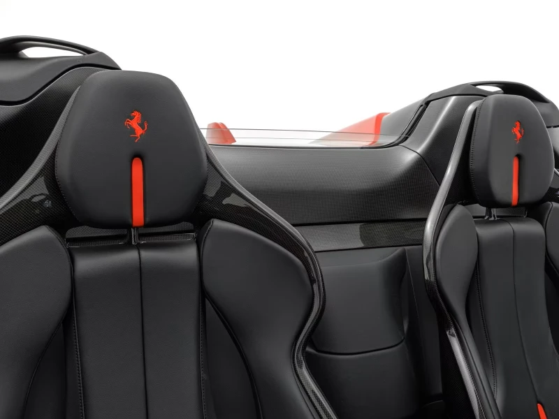 Ferrari SF 90 Spider ASSETTO FIORANO, снимка 14 - Автомобили и джипове - 52209185