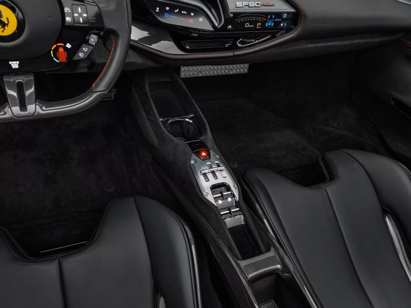 Ferrari SF 90 Spider ASSETTO FIORANO, снимка 11 - Автомобили и джипове - 52209185