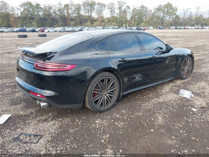 Porsche Panamera 4 / BOSE / LANE ASSIST / ОБДУХВАНЕ / ПАНО, снимка 6 - Автомобили и джипове - 52661930