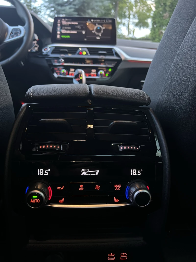 BMW 545 e xDrive M-Sport, снимка 9 - Автомобили и джипове - 52976007