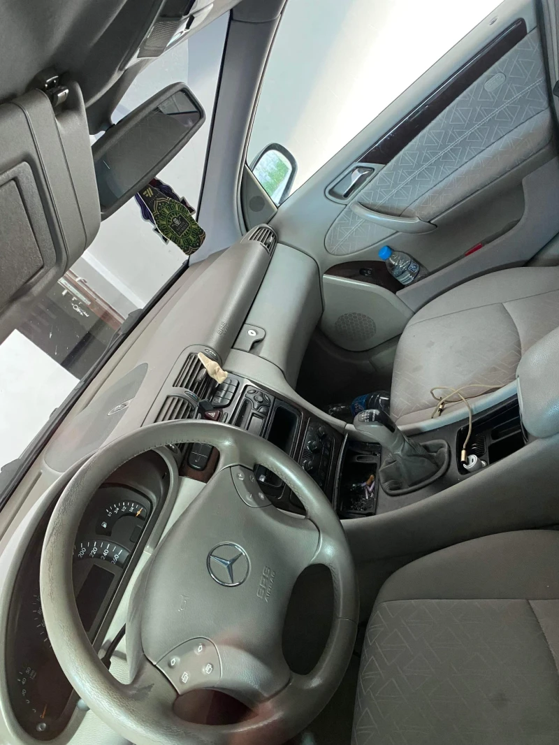 Mercedes-Benz C 270, снимка 4 - Автомобили и джипове - 53234467
